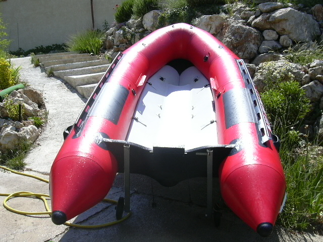 photo http://www.pneuboat.com/dossier_pratique/aerotec/_images/15198.jpg